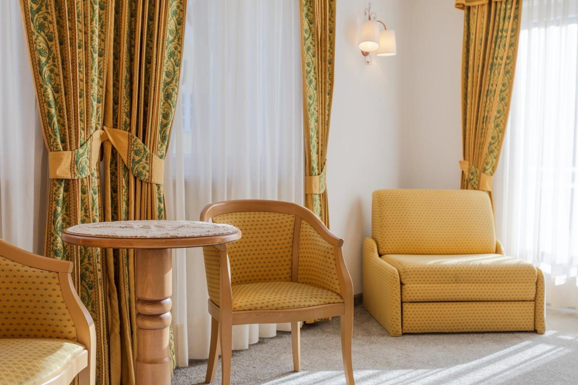 Hotel Maria Ortisei Kültér fotó
