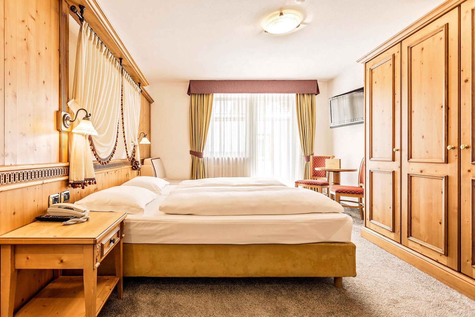 Hotel Maria Ortisei Kültér fotó